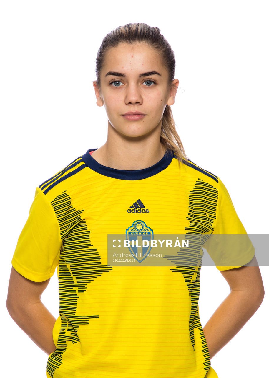 Johanna Renmark i F16-landslaget