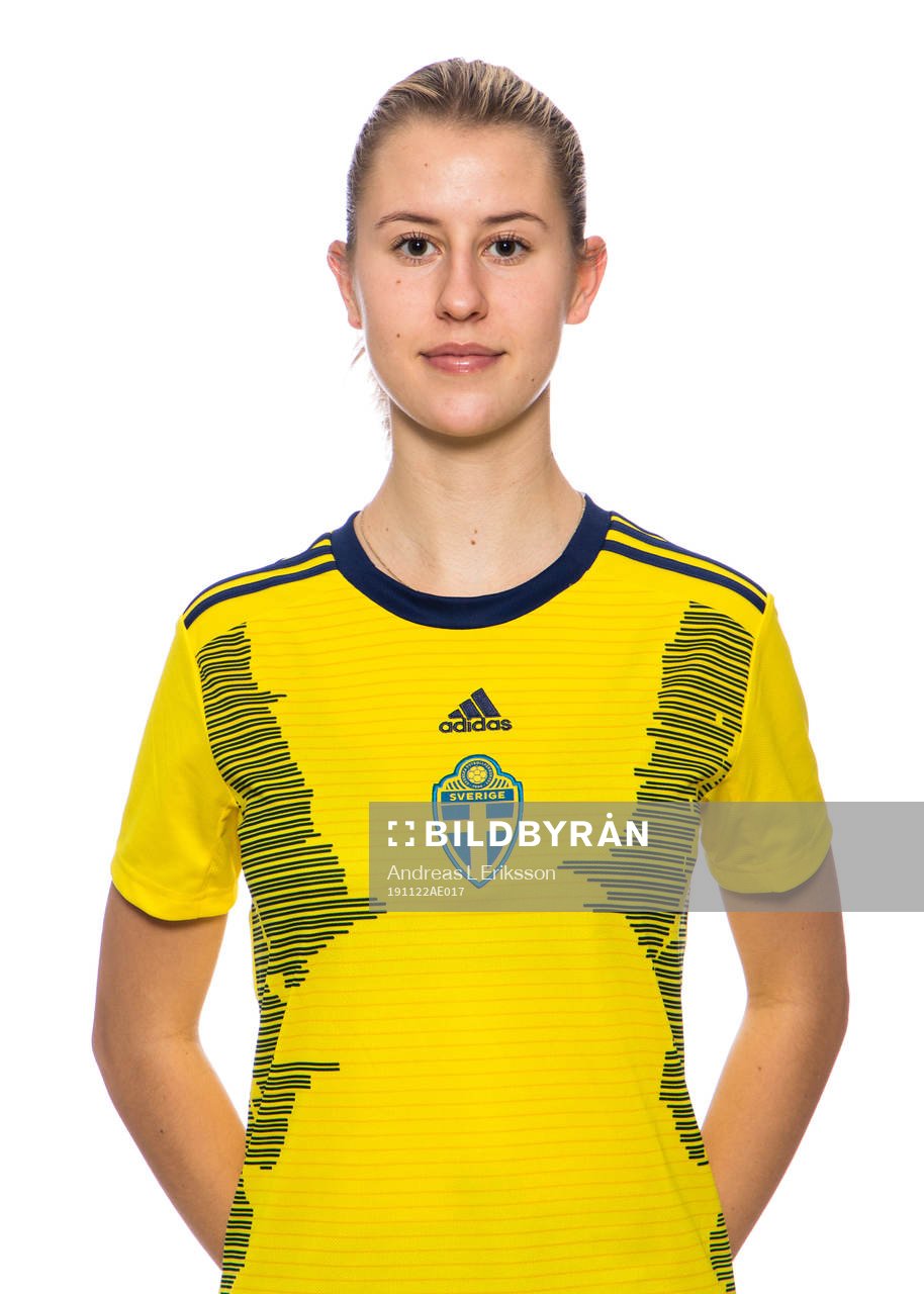 Nellie Nygren i F16-landslaget poserar för ett porträtt den 22 november 2019 i Stockholm. 