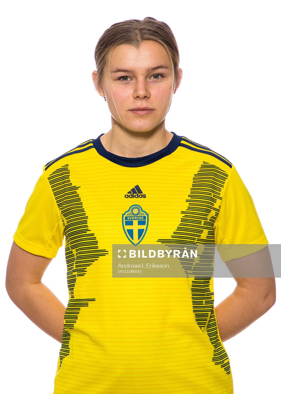 Elin Flakberg i F16-landslaget