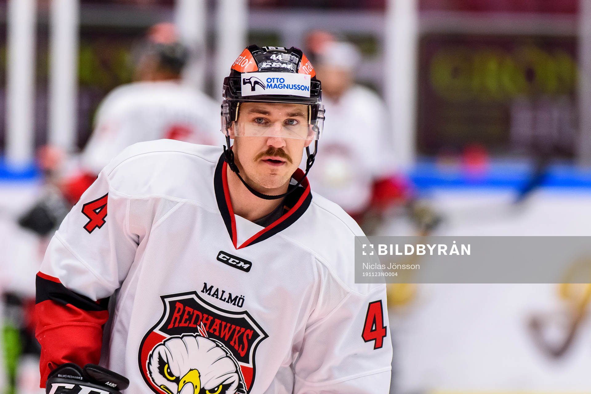 Malmö Redhawks Jesper Jensen Aabo innnan ishockeymatchen i