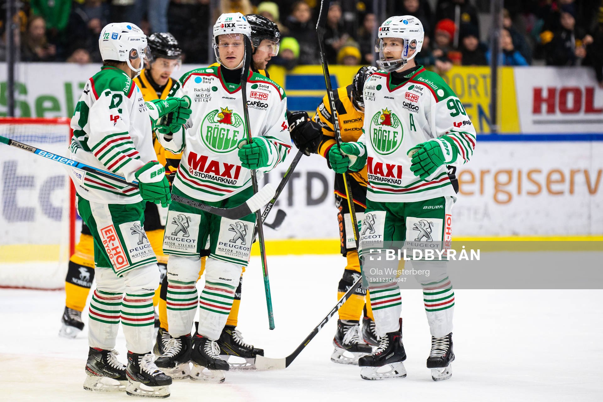 Rögles Daniel Zaar, Anton Bengtsson och Ted Brithén jublar