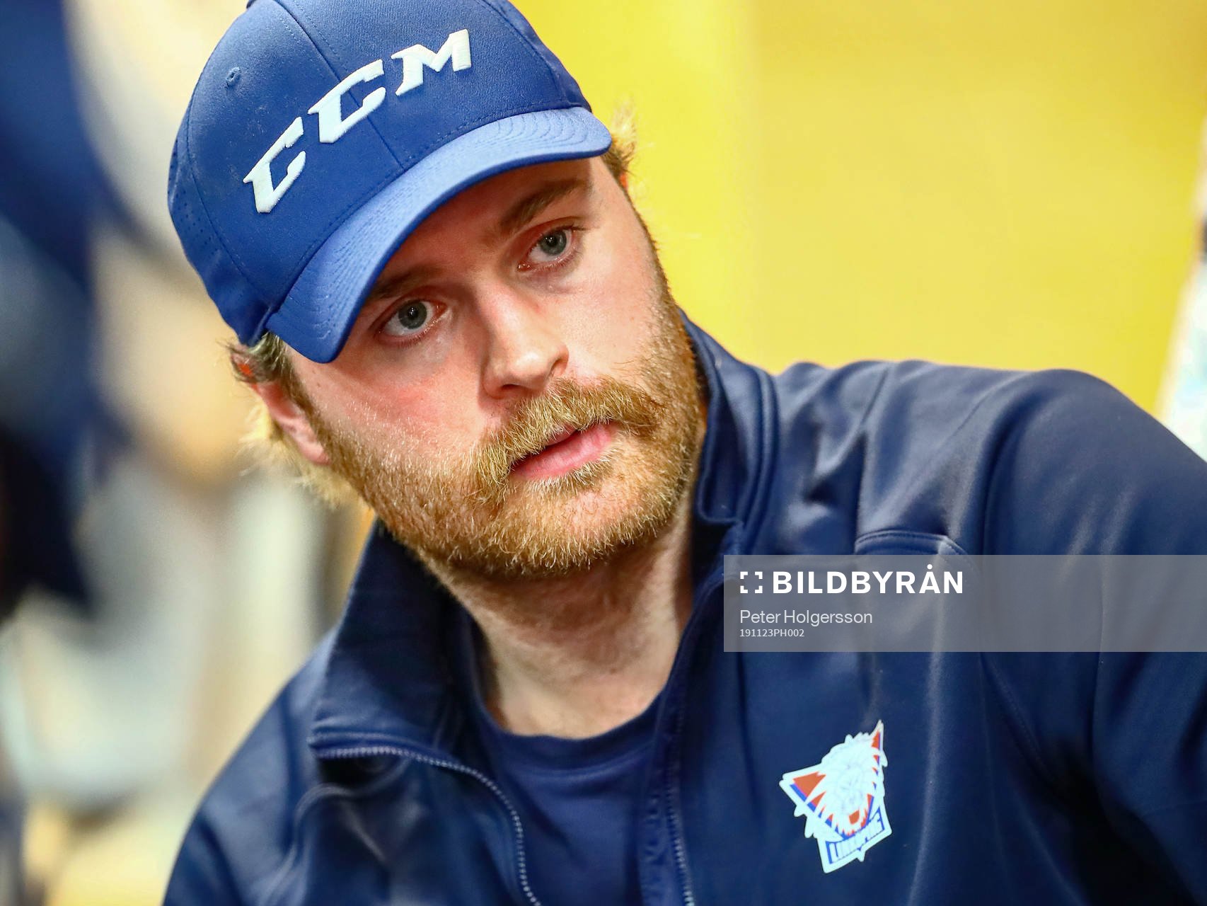 Linköpings Anton Mylläri före ishockeymatchen i SHL