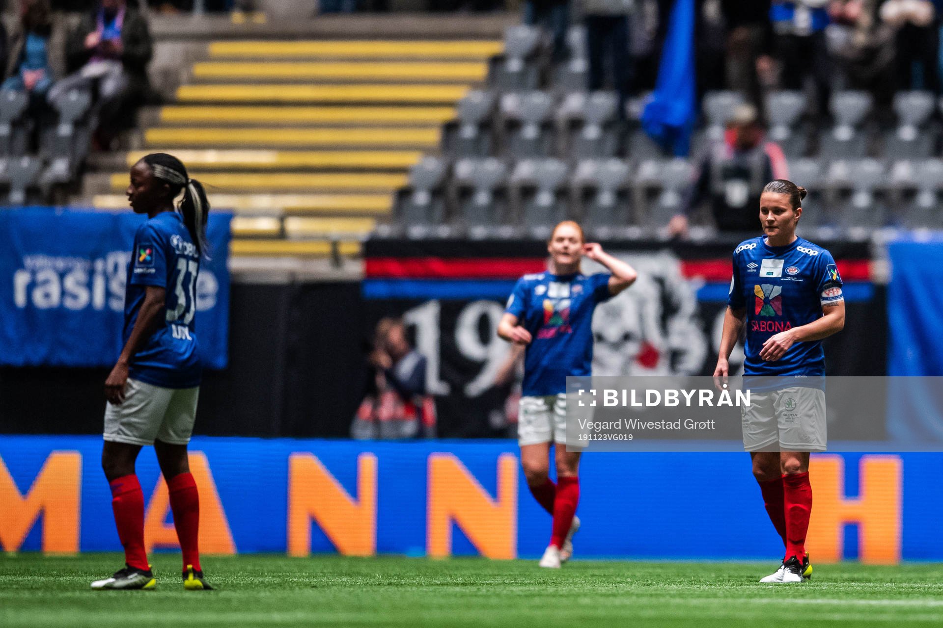 Sherida Spitse of Vålerenga looks dejected