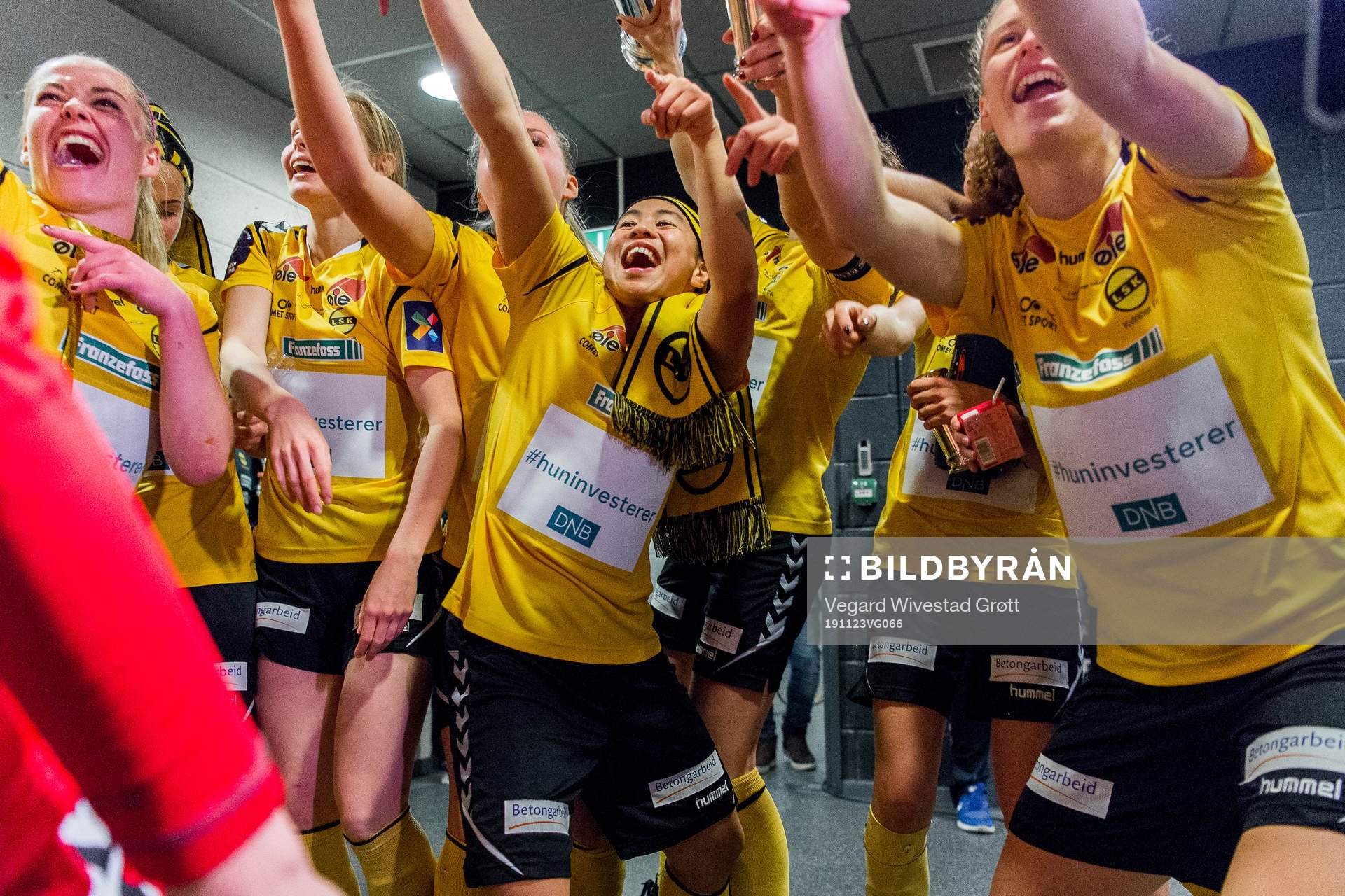 Meryll Abrahamsen of LSK Kvinner celebrates after winning the women’s cup final between LSK Kvinner and Vålerenga on November 23, 2019 in Fornebu.