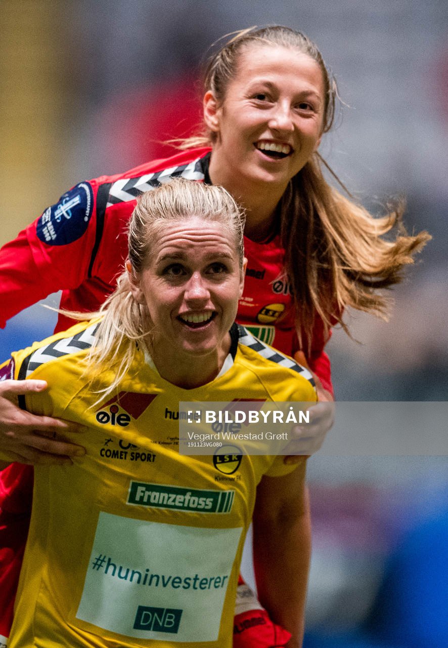 Elise Thorsnes and goalkeeper Cecilie Fiskerstrand of LSK Kvinner celebrate after the women’s cup final between LSK Kvinner and Vålerenga on November 23, 2019 in Fornebu.
