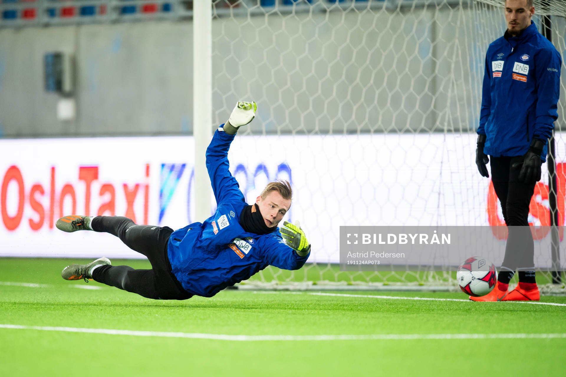 Goalkeeper Kristoffer Sundquist Klaesson of Vålerenga