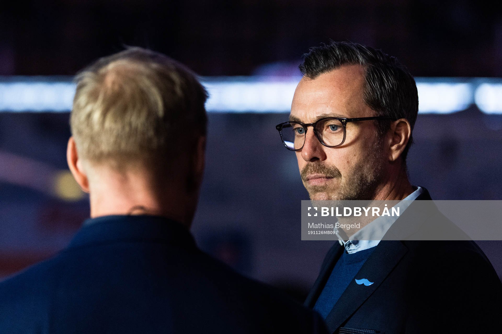 Cmores Niklas Wikegård intervjuar HV71s Sportchef Johan
