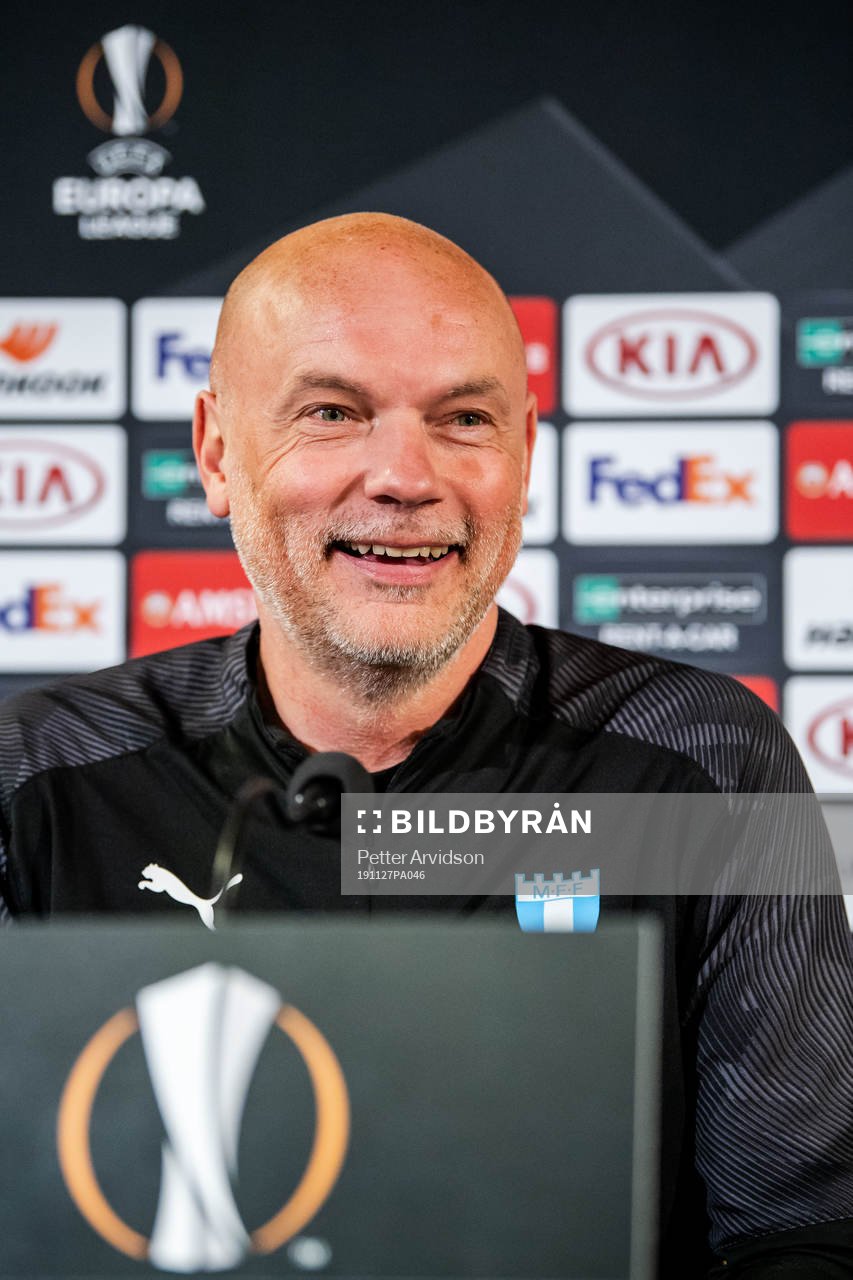 Uwe Rösler, head coach