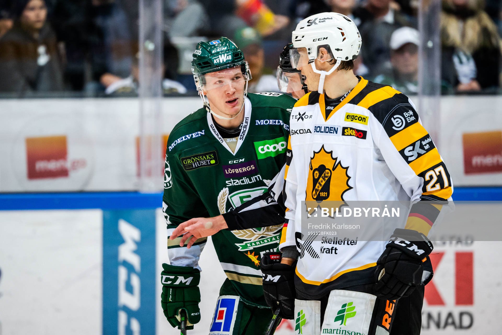 Färjestads Gustav Rydahl och Skellefteås Robin Alvarez
