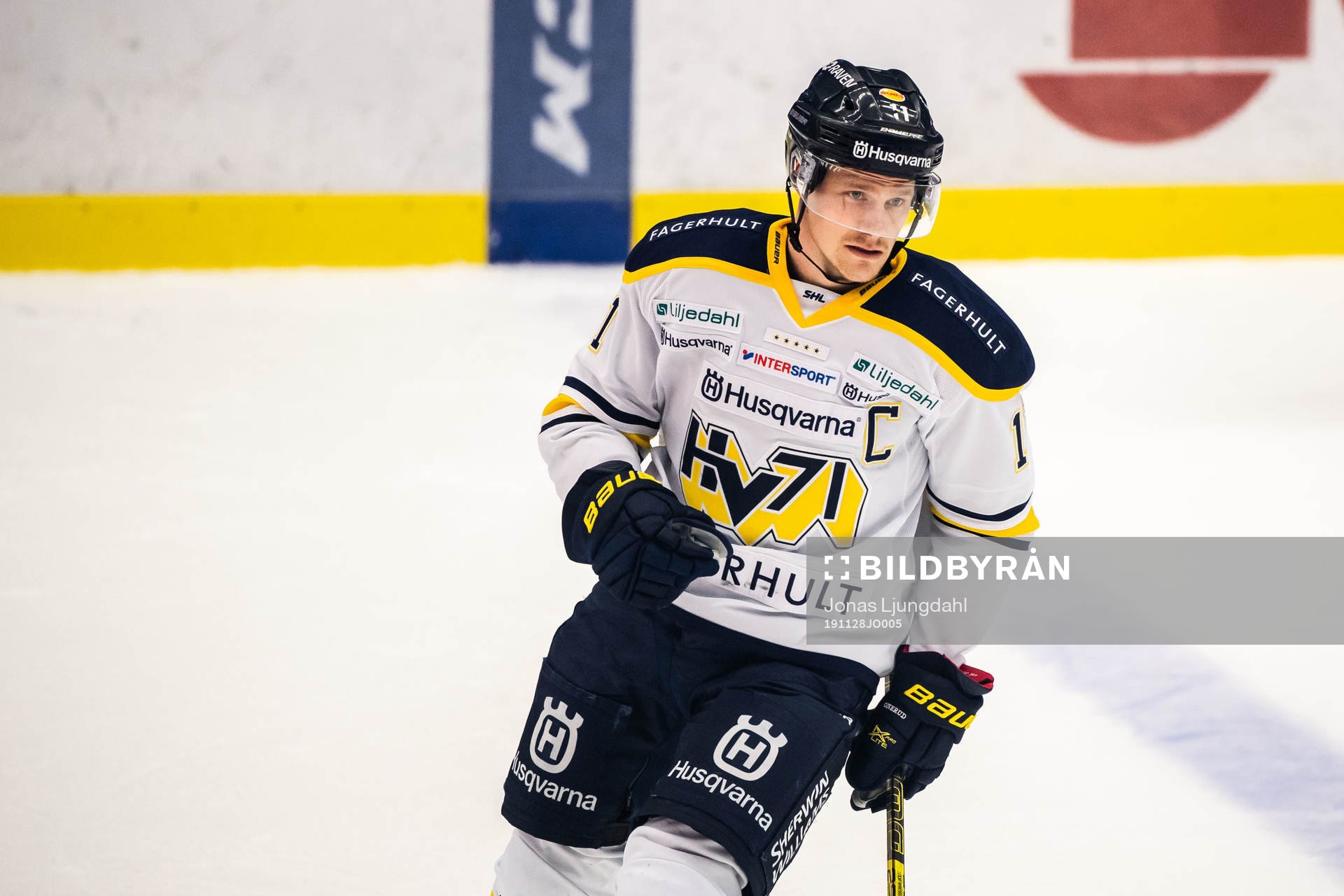 s Simon Önerud jublar