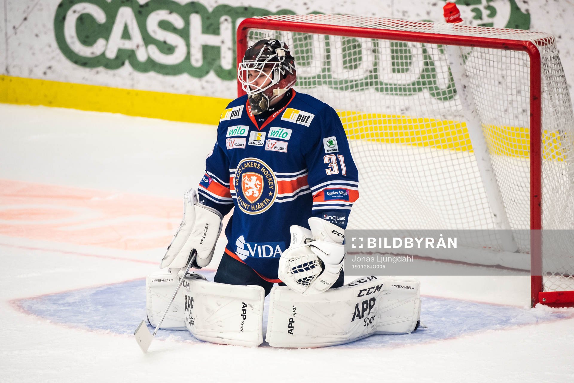 Växjös målvakt Erik Källgren deppar