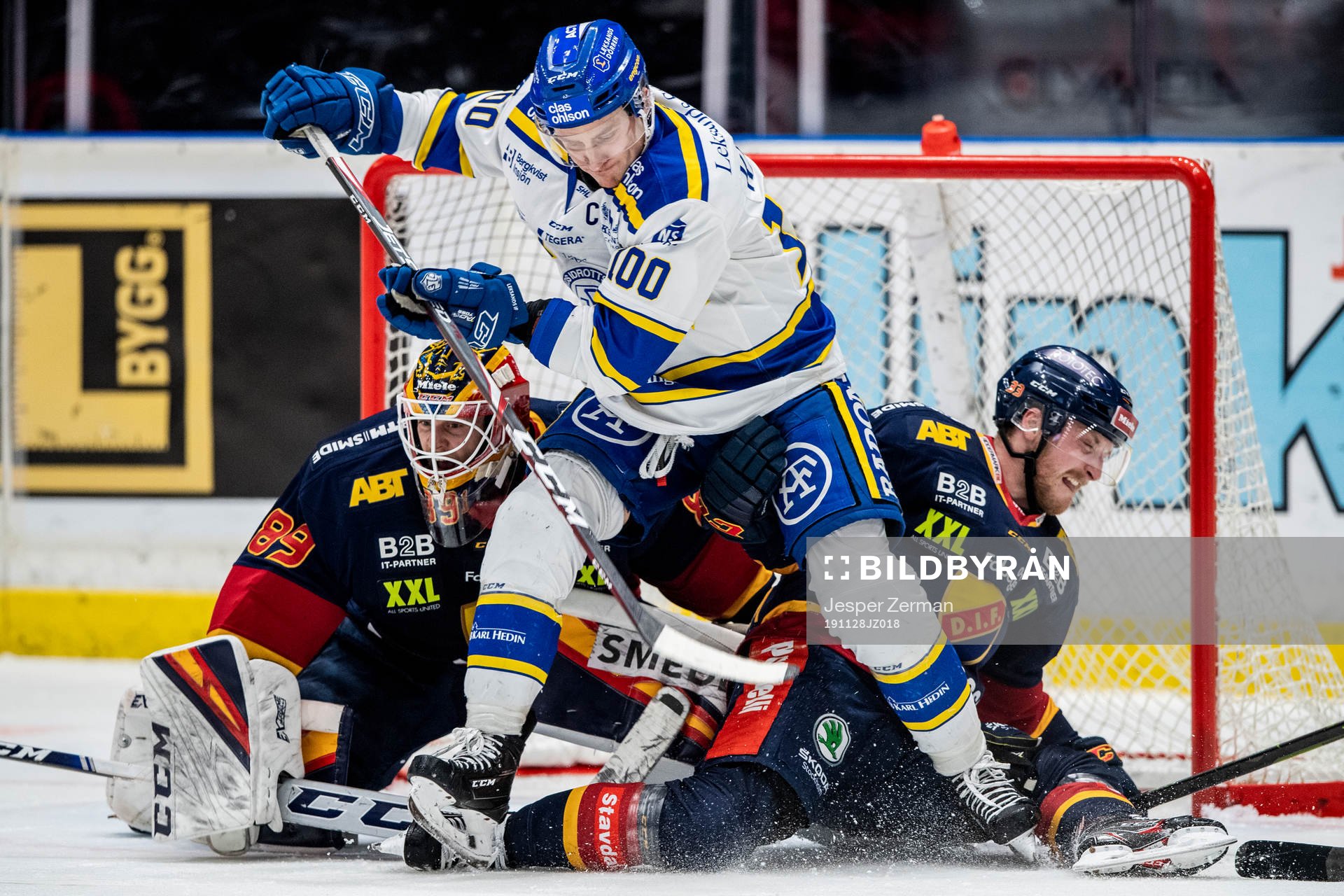 Leksands Martin Karlsson mot Djurgårdens målvakt Niklas