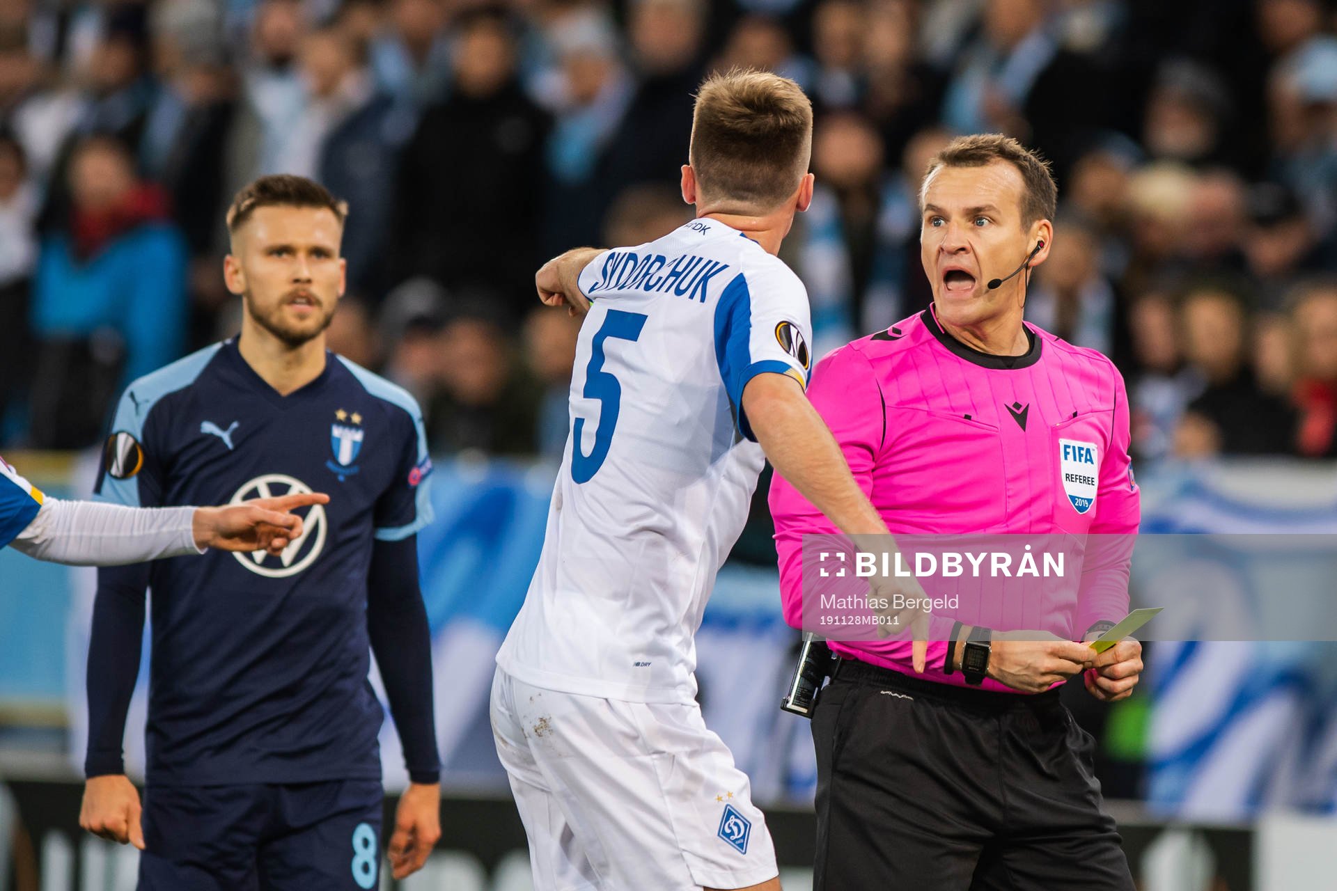Serhiy Sydorchuk of Dynamo Kiev reacts against referee