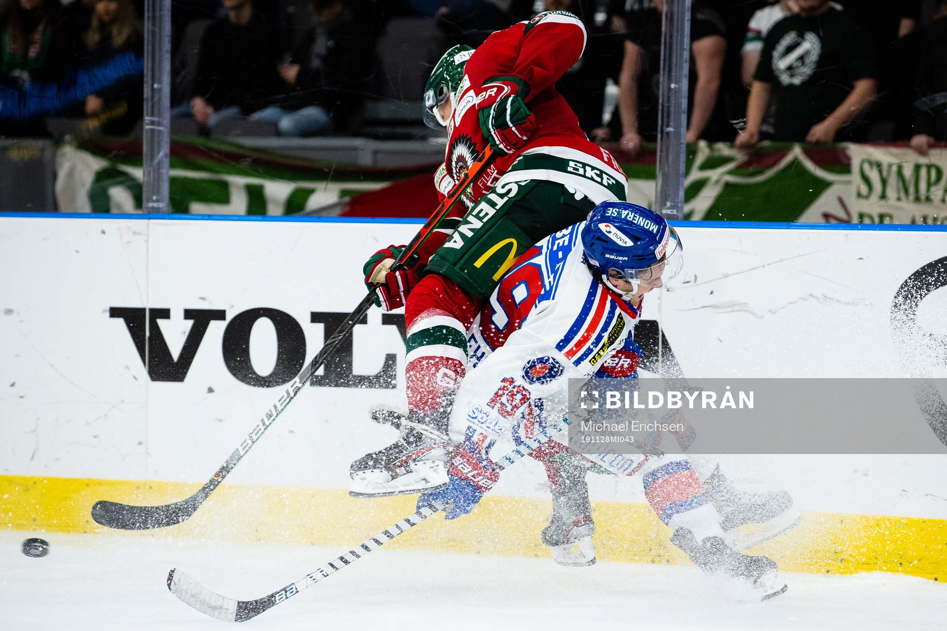 Frölundas Max Friberg och Oskarshamns Tyler Kelleher