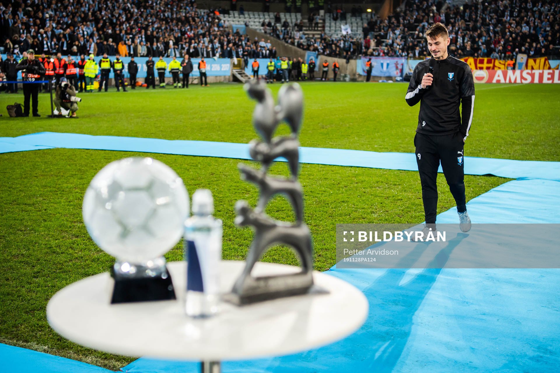 Markus Rosenberg of Malmö FF is honored