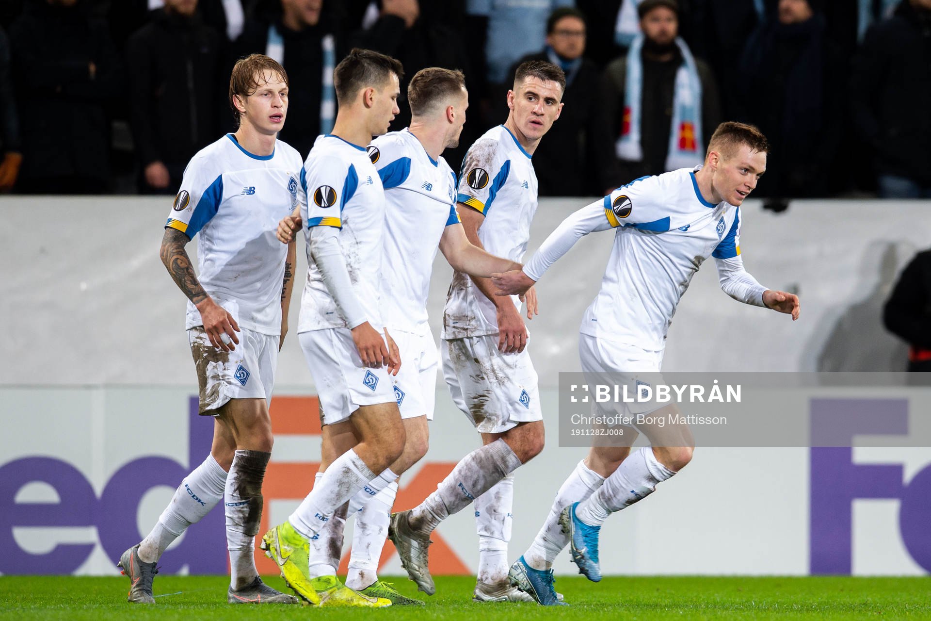 Viktor Tsyganov of Dynamo Kiev celebrate with teamamtes