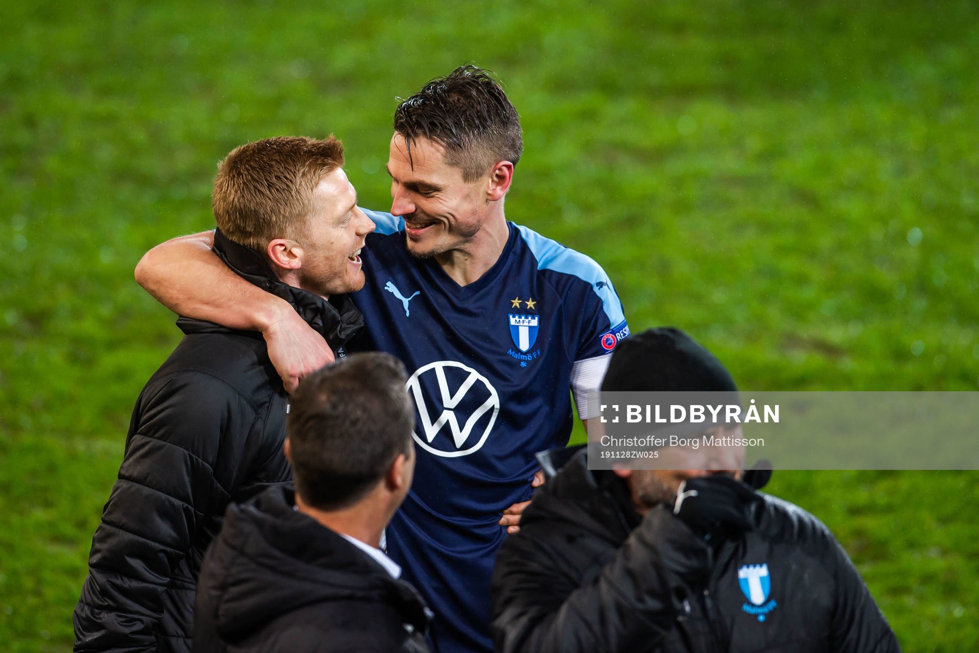 Sören Rieks and Markus Rosenberg of Malmö FF celebrate after the Europa league match between Malmö FF and Dynamo Kiev on November 28, 2019 in Malmö.