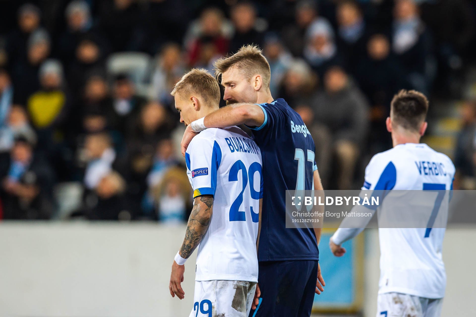 Vitaliy Buyalskiy of Dynamo Kiev and Rasmus Bengtsson of