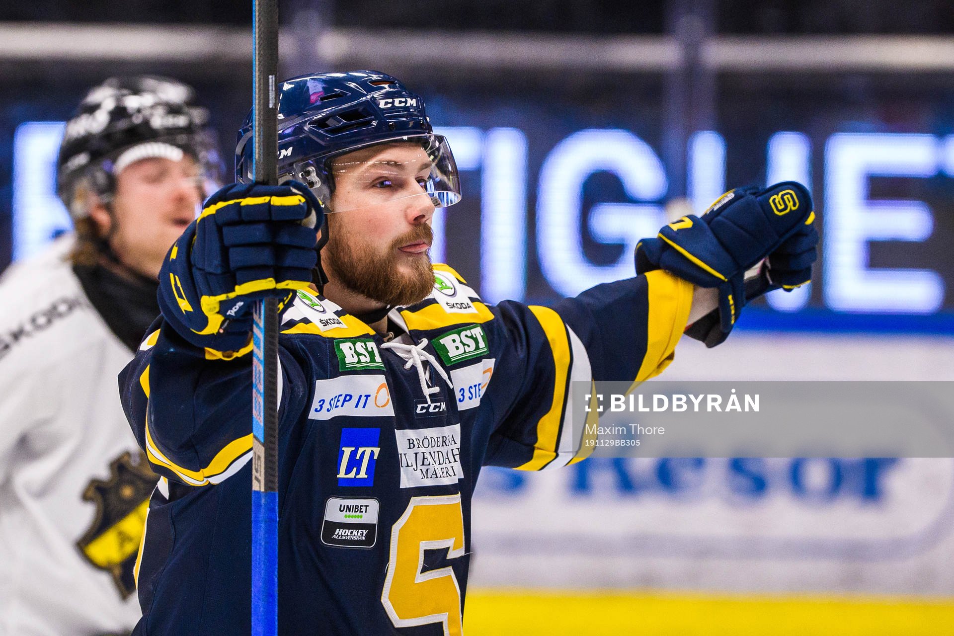 Södertäljes Anton Blomberg jublar