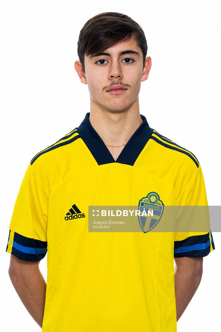 Emil Özkan i P16-landslaget