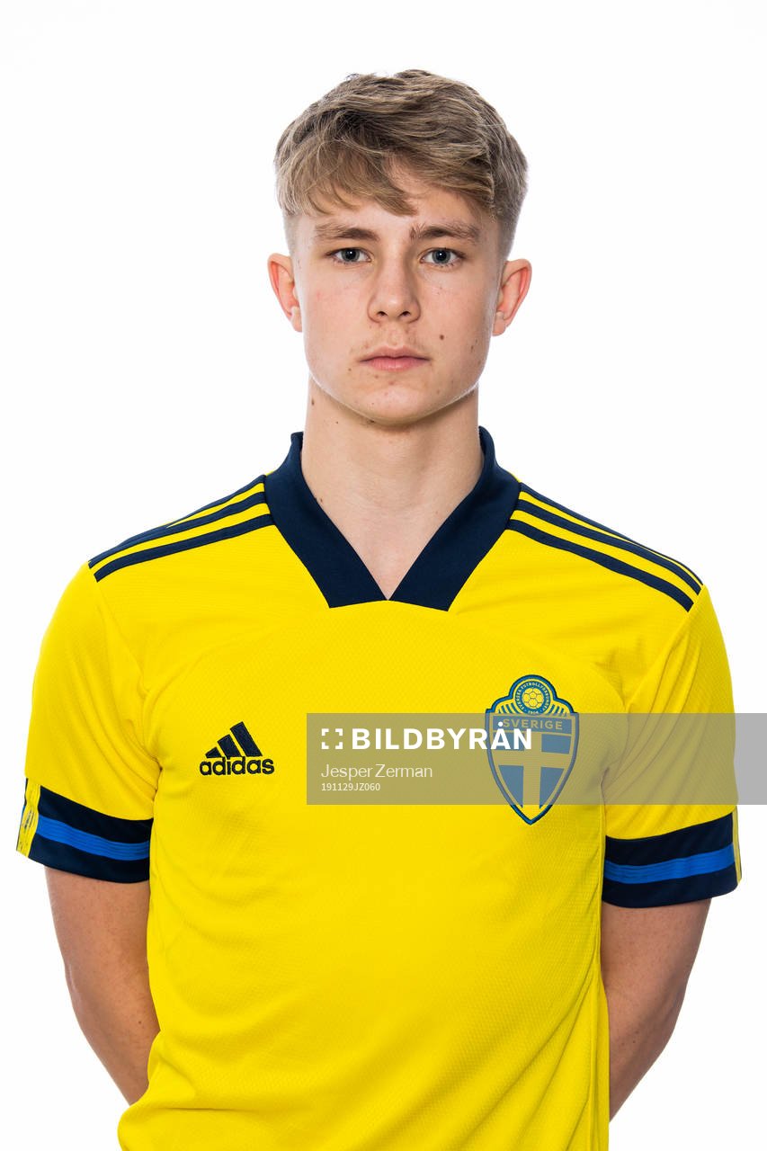 Filip Persson i P16-landslaget