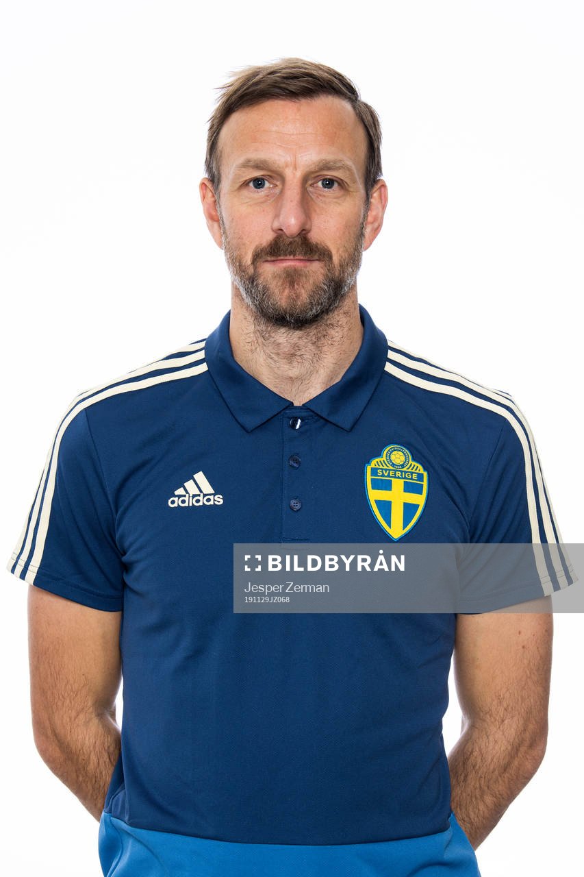 Jonny Gustafsson, tränare i P16-landslaget poserar för porträtt den 29 november 2019 i Stockholm.