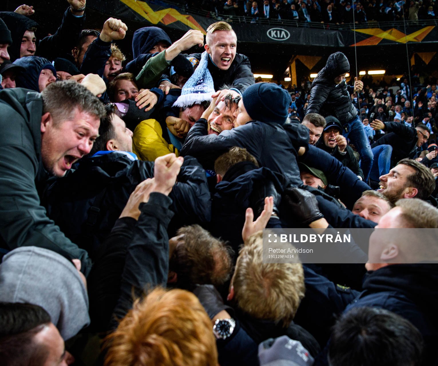 Markus Rosenberg of Malmö FF celebrate with supporters