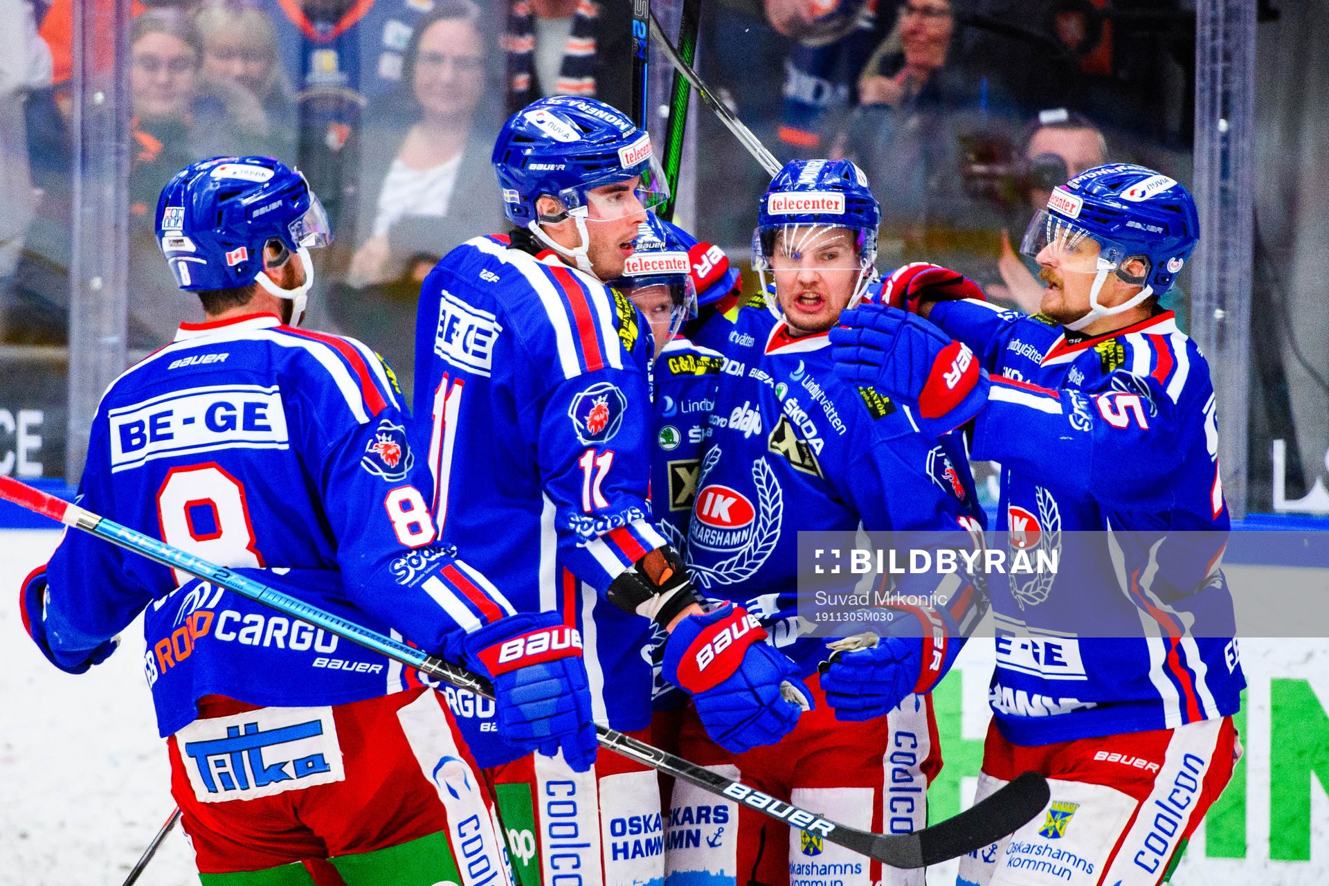 Oskarshamns spelare jublar med Nicklas Heinerö