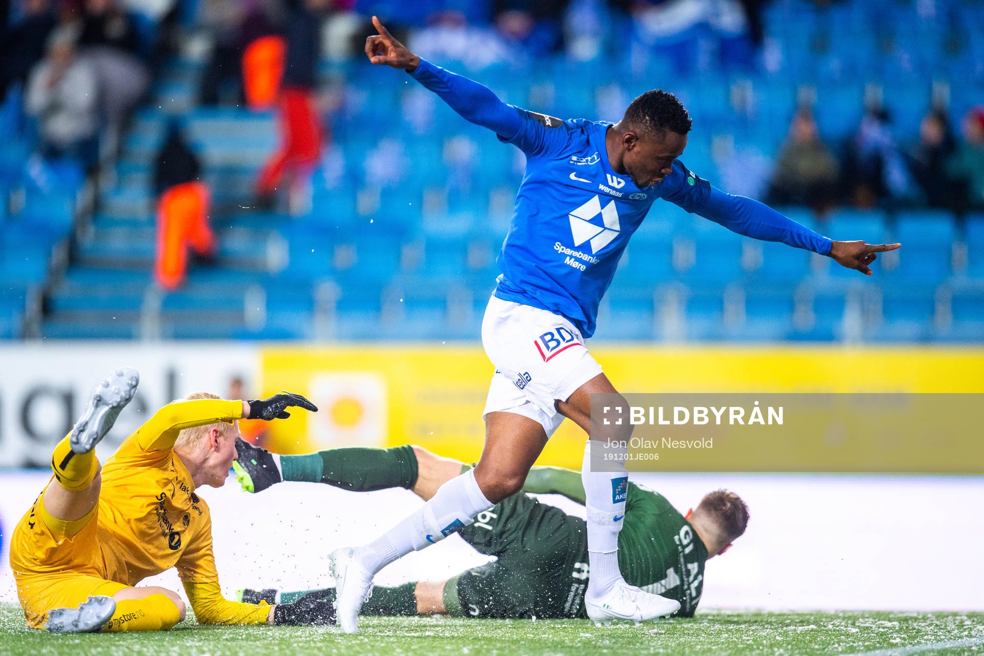 Leke Samson James of Molde celebrates the 1-0 goal