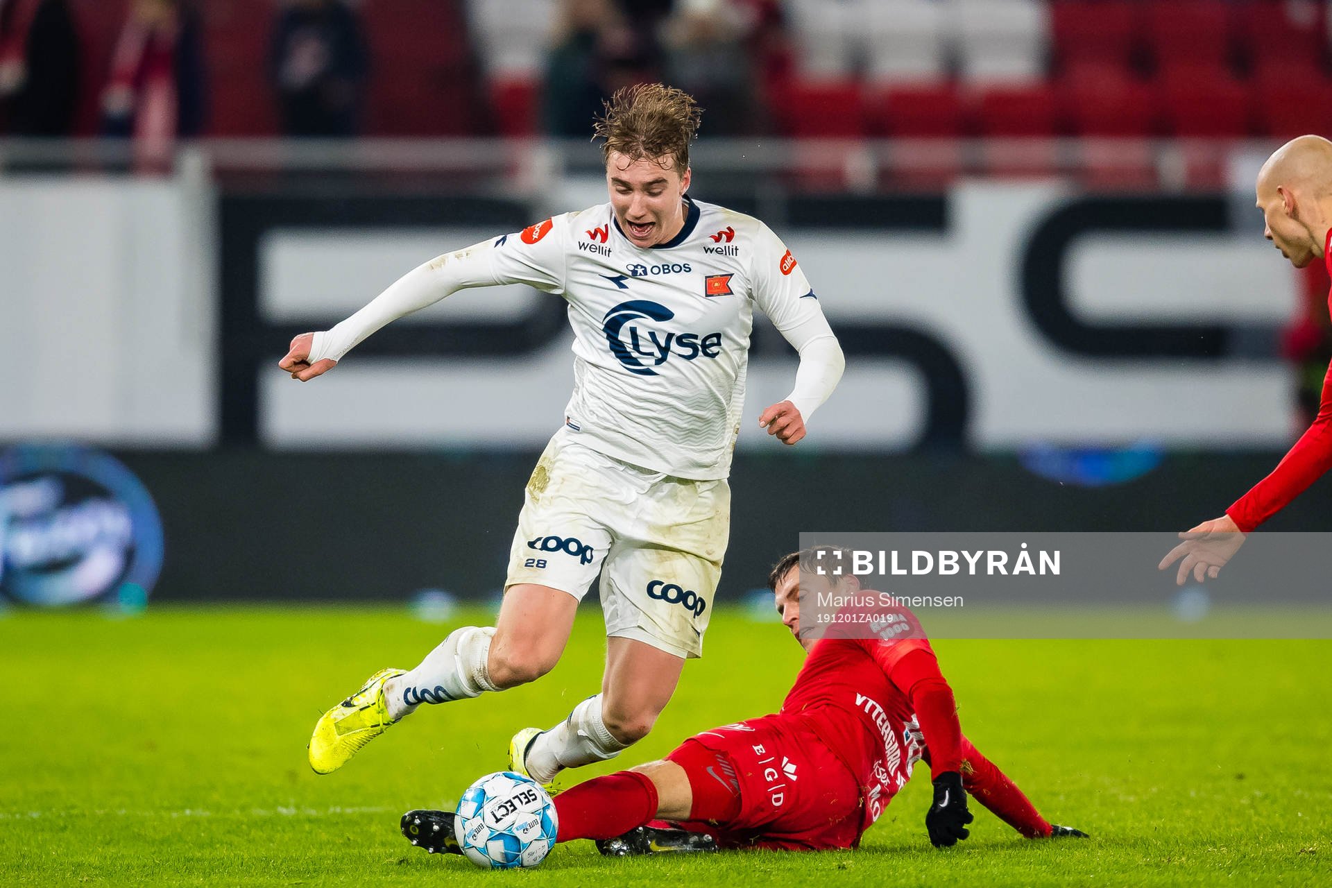 Kristian Thorstvedt of Viking and Ruben Yttergård Jenssen