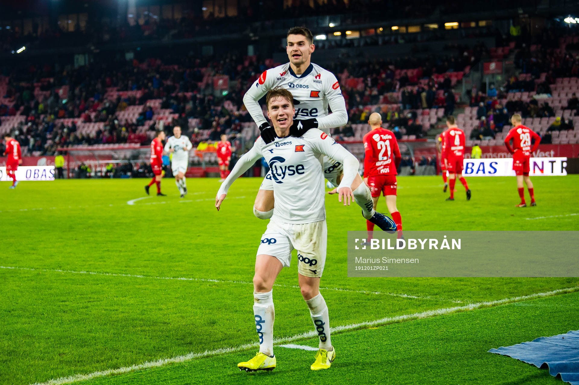 Kristian Thorstvedt of Viking celebrates with Ylldren