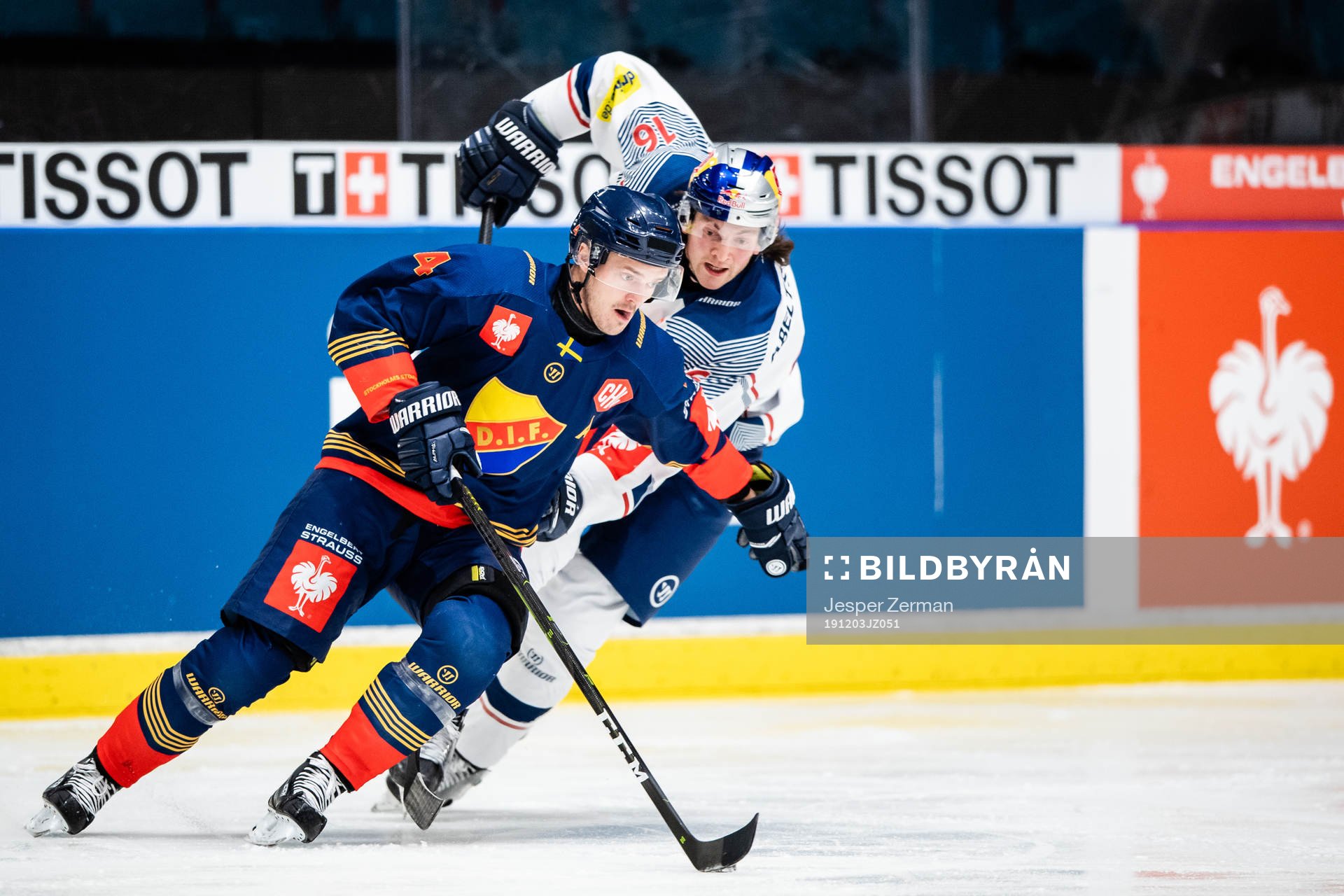 Marcus Högström of Djurgården and Konrad Abeltshauser