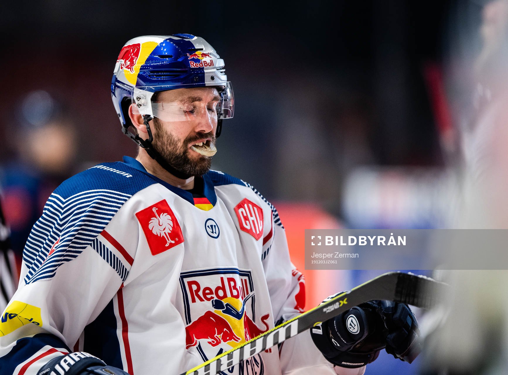 Daryl Boyle of Red Bull Munich looks dejected