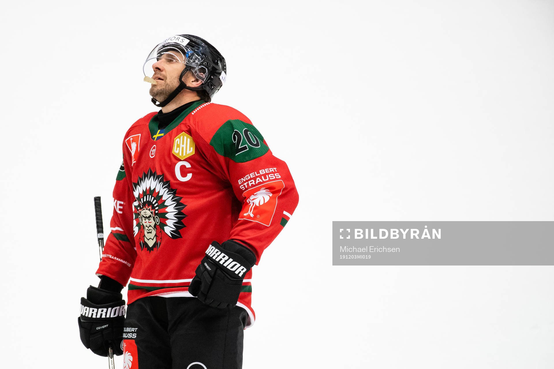 Joel Lundqvist of Frölunda look dejected