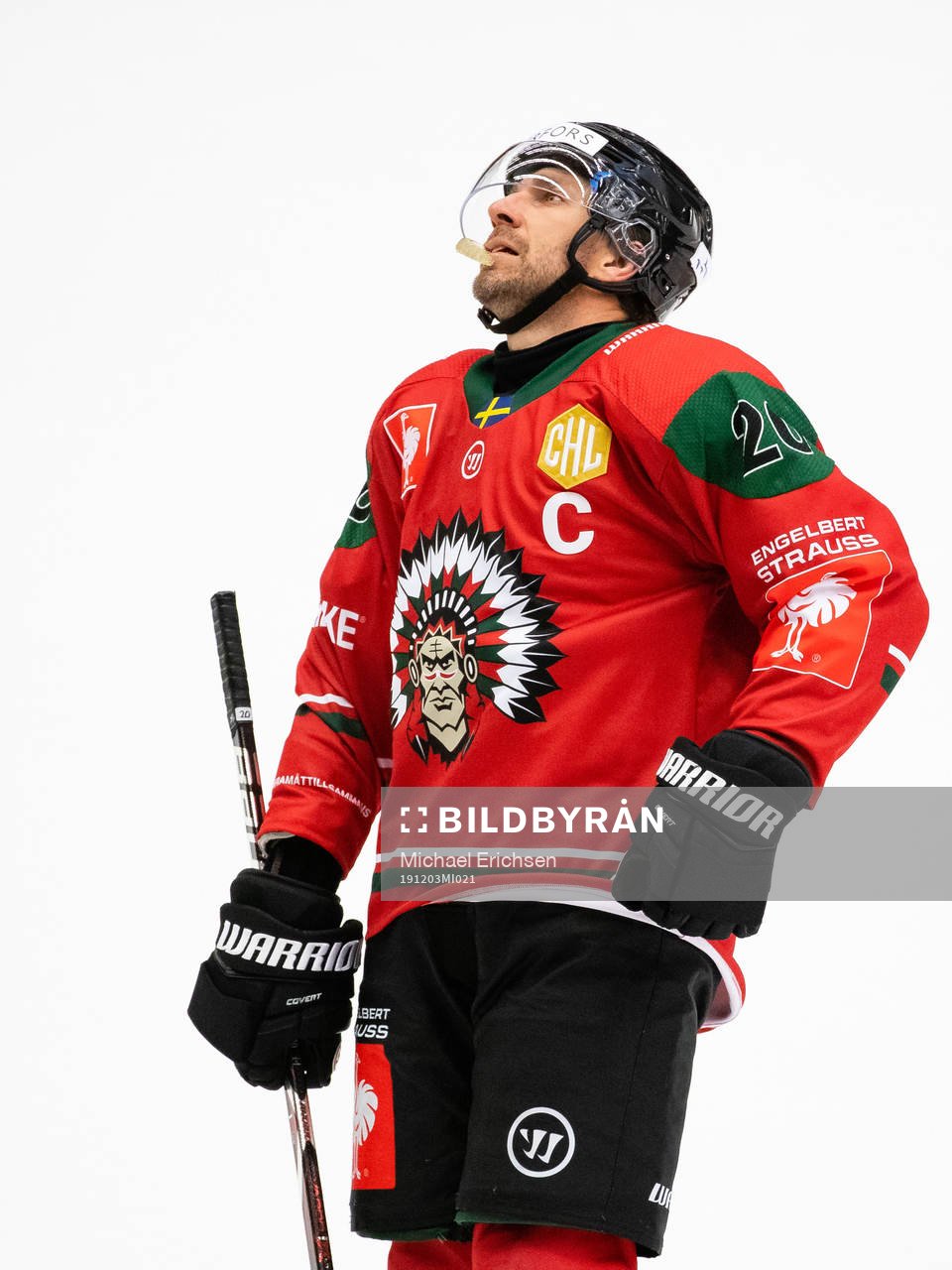 Joel Lundqvist of Frölunda look dejected