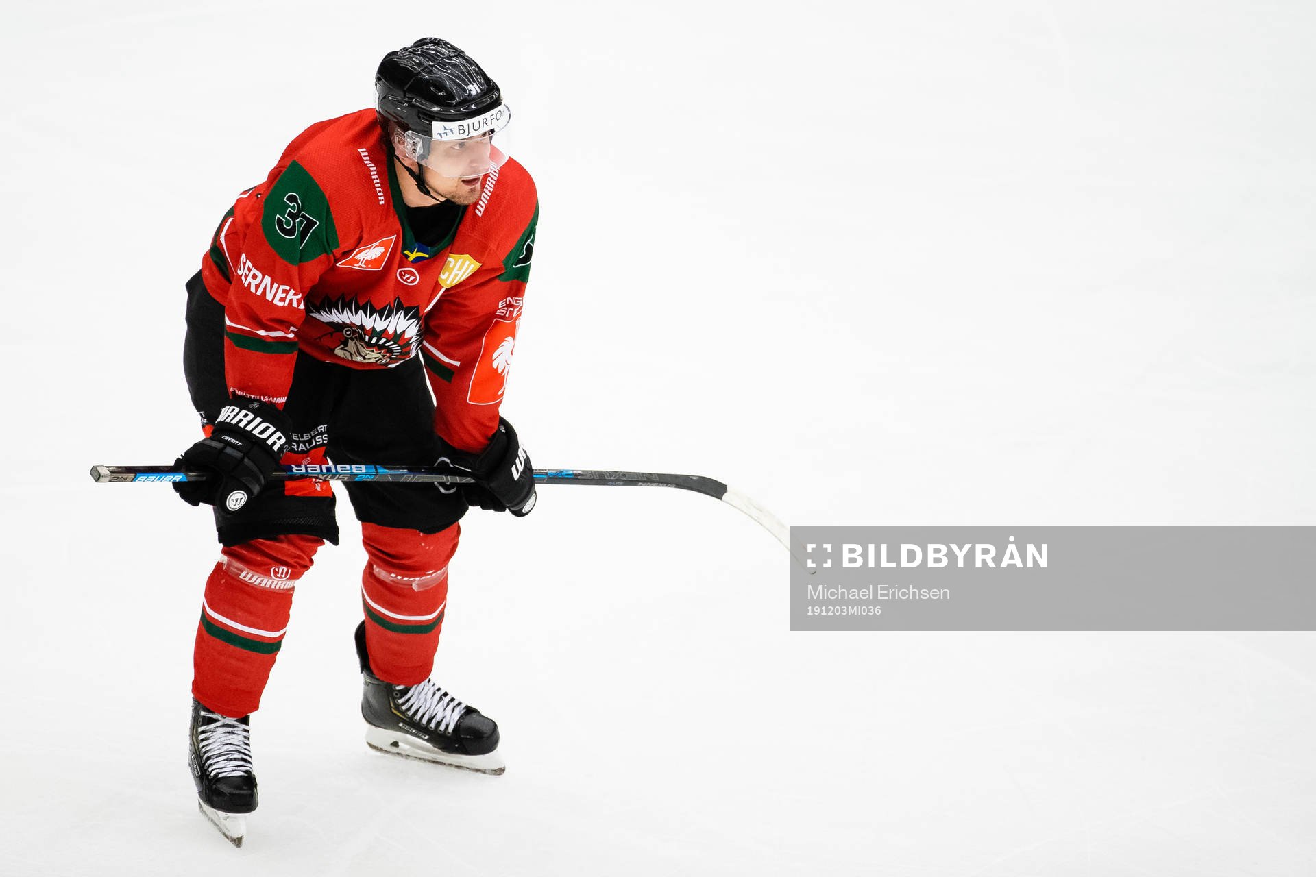 Nicklas Lasu of Frölunda look dejected