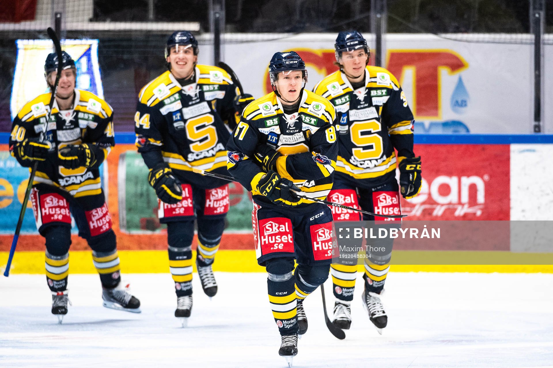 Södertäljes Hugo Gustafsson jublar