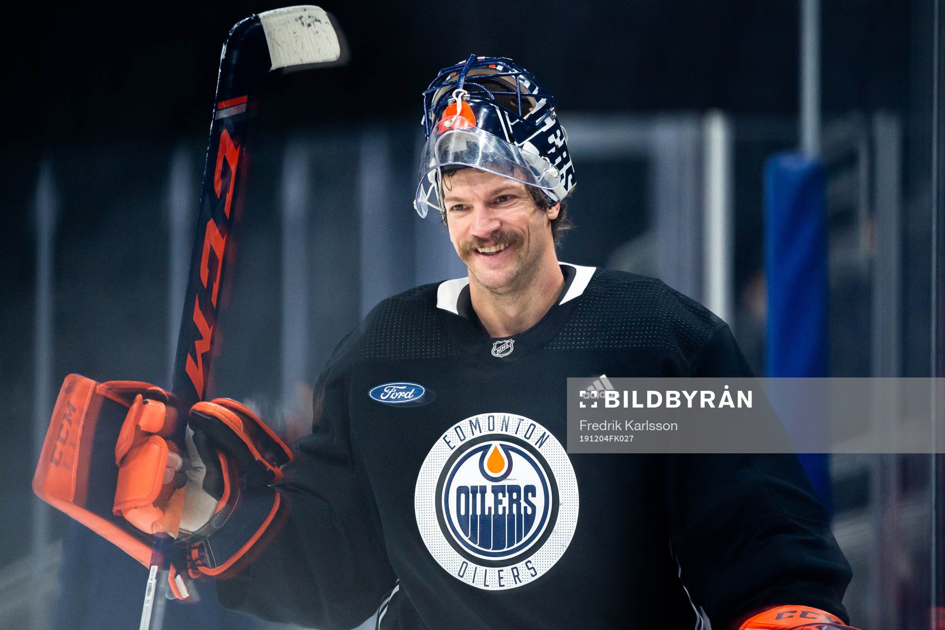 goaltender Mike Smith of the Edmonton Oilers