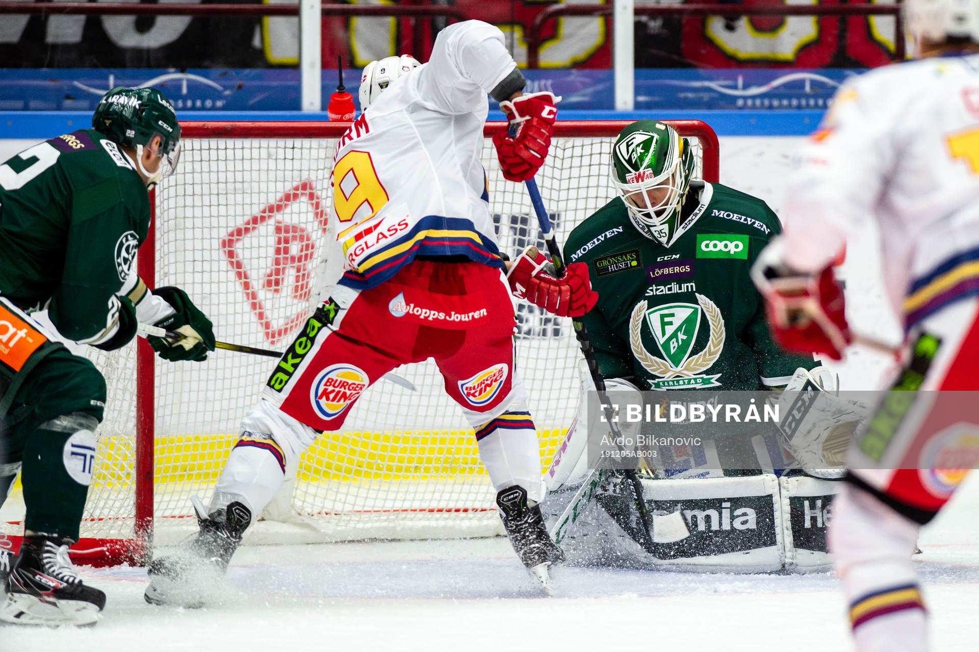 Malmö Redhawks Frederik Storm framför Färjestads