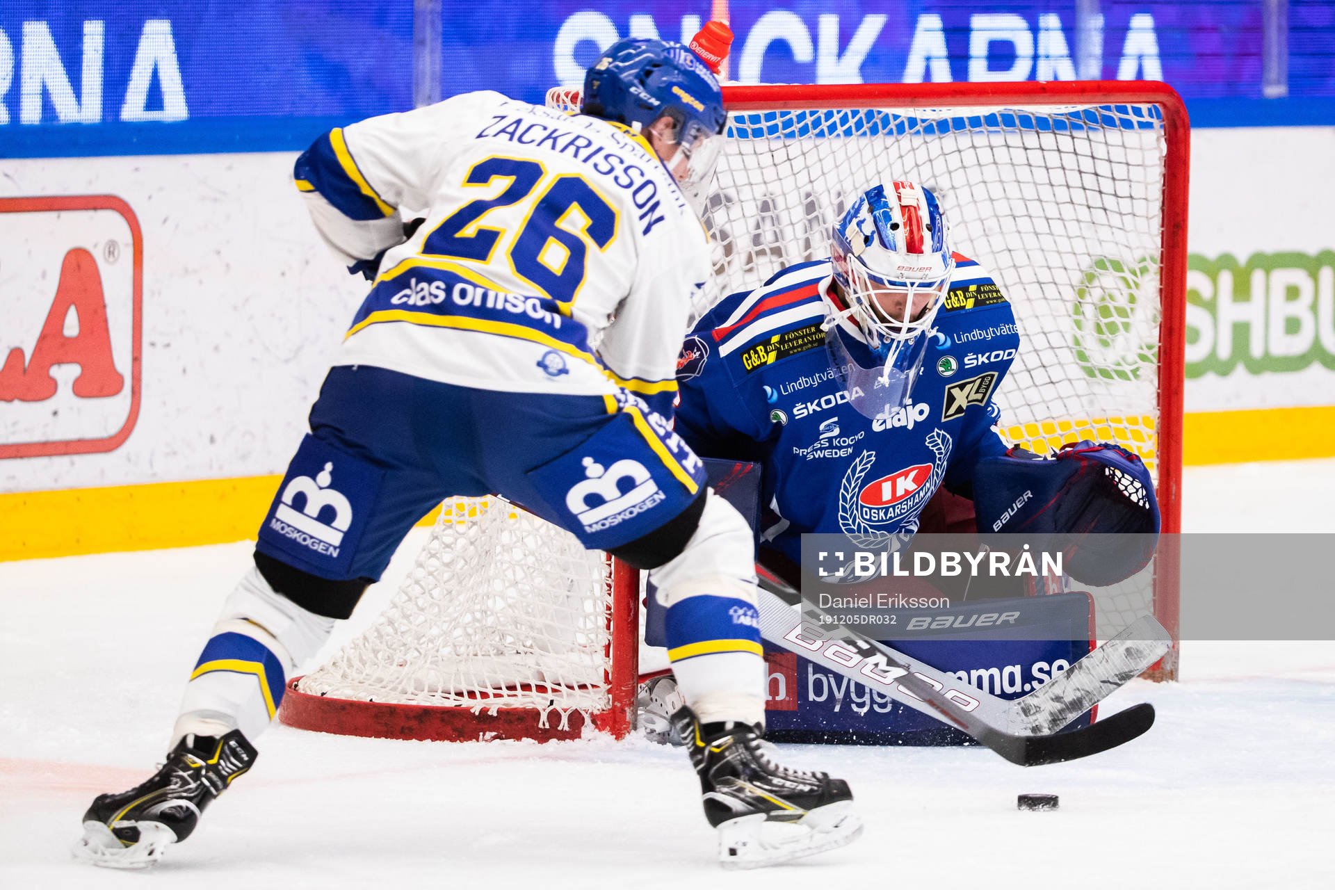 Leksands Patrik Zackrisson och Oskarshamns målvakt Tex