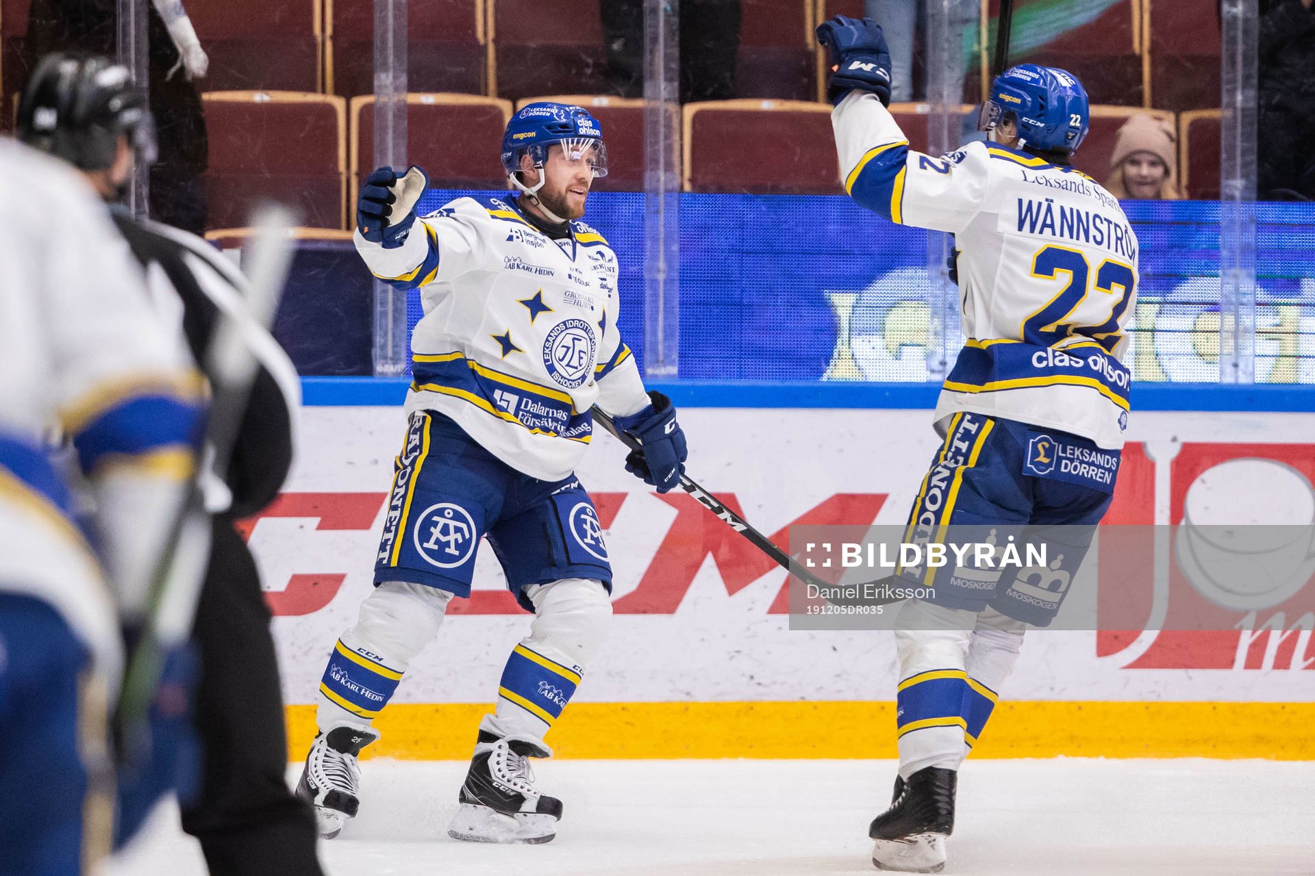 Leksands Linus Persson jublar