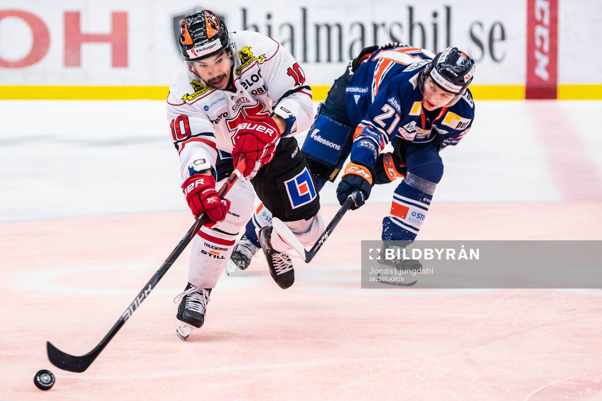 Örebros Shane Harper och Växjös Filip Cederqvist