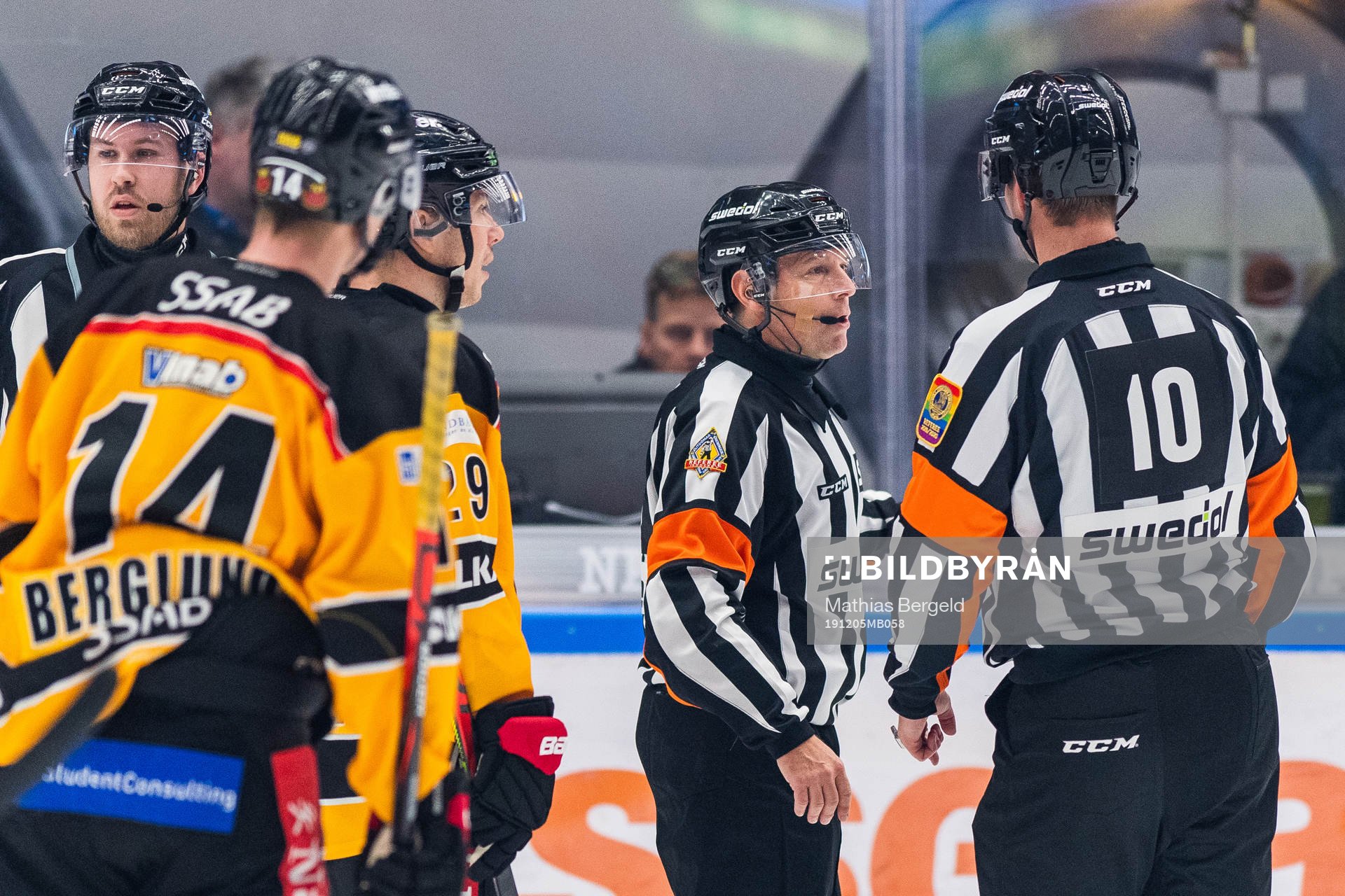 Domarna Wolmer Edqvist och Johan Nordlöf