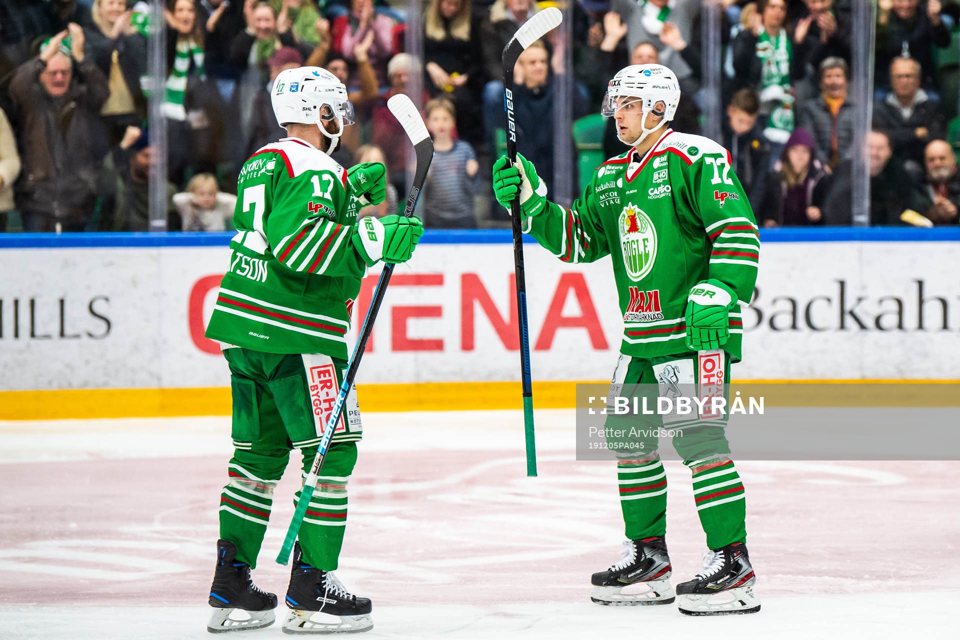 Rögles Taylor Matson och Daniel Zaar jublar