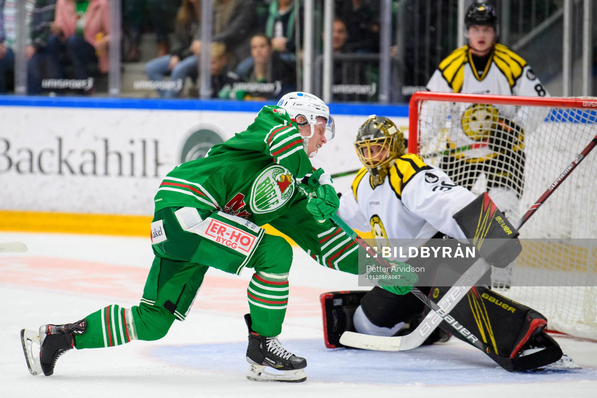 Rögles Anton Bengtsson med en målchans mot Brynäs