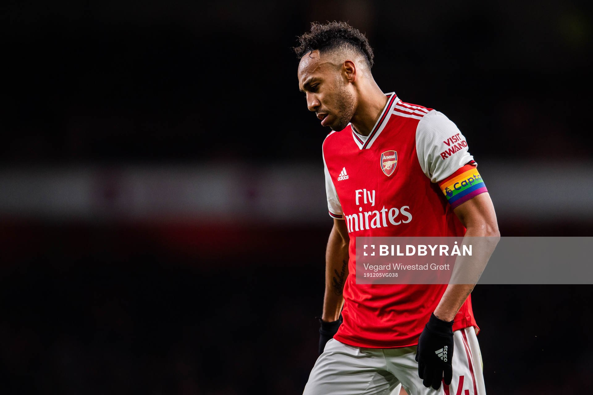 Pierre-Emerick Aubameyang of Arsenal looks dejected