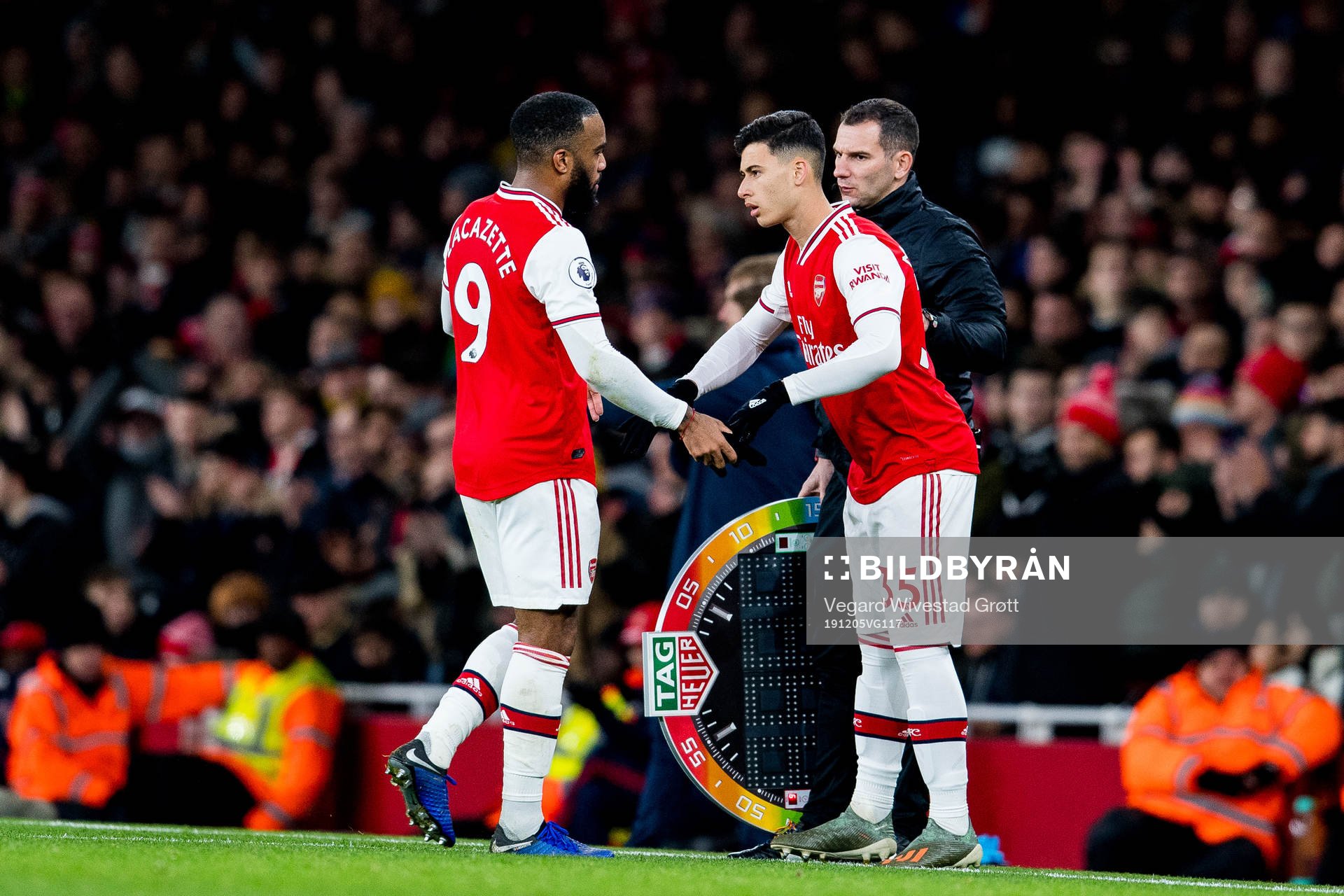 Alexandre Lacazette of Arsenal is being substituted with