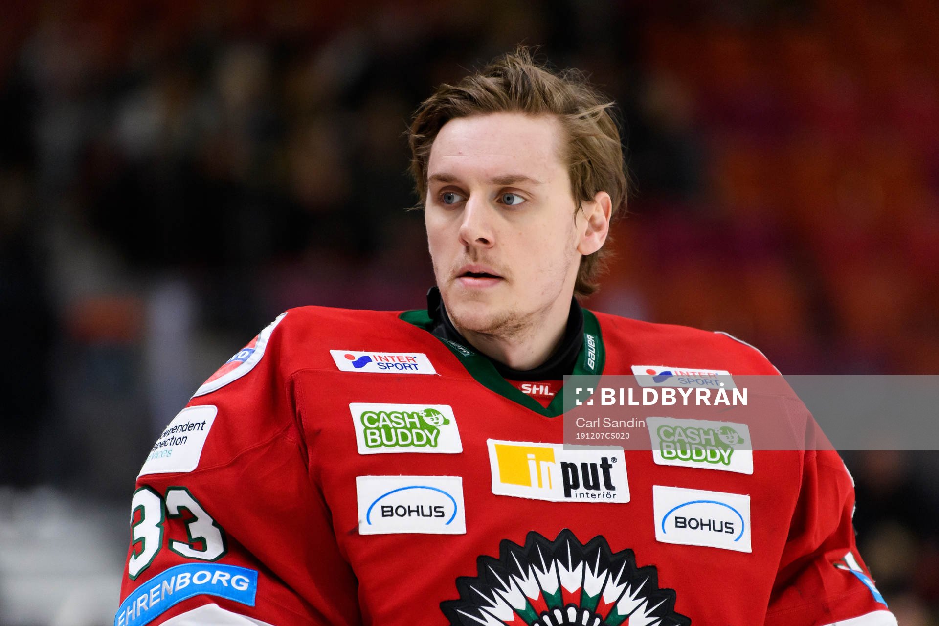 Frölundas målvakt Johan Mattsson innan ishockeymatchen i