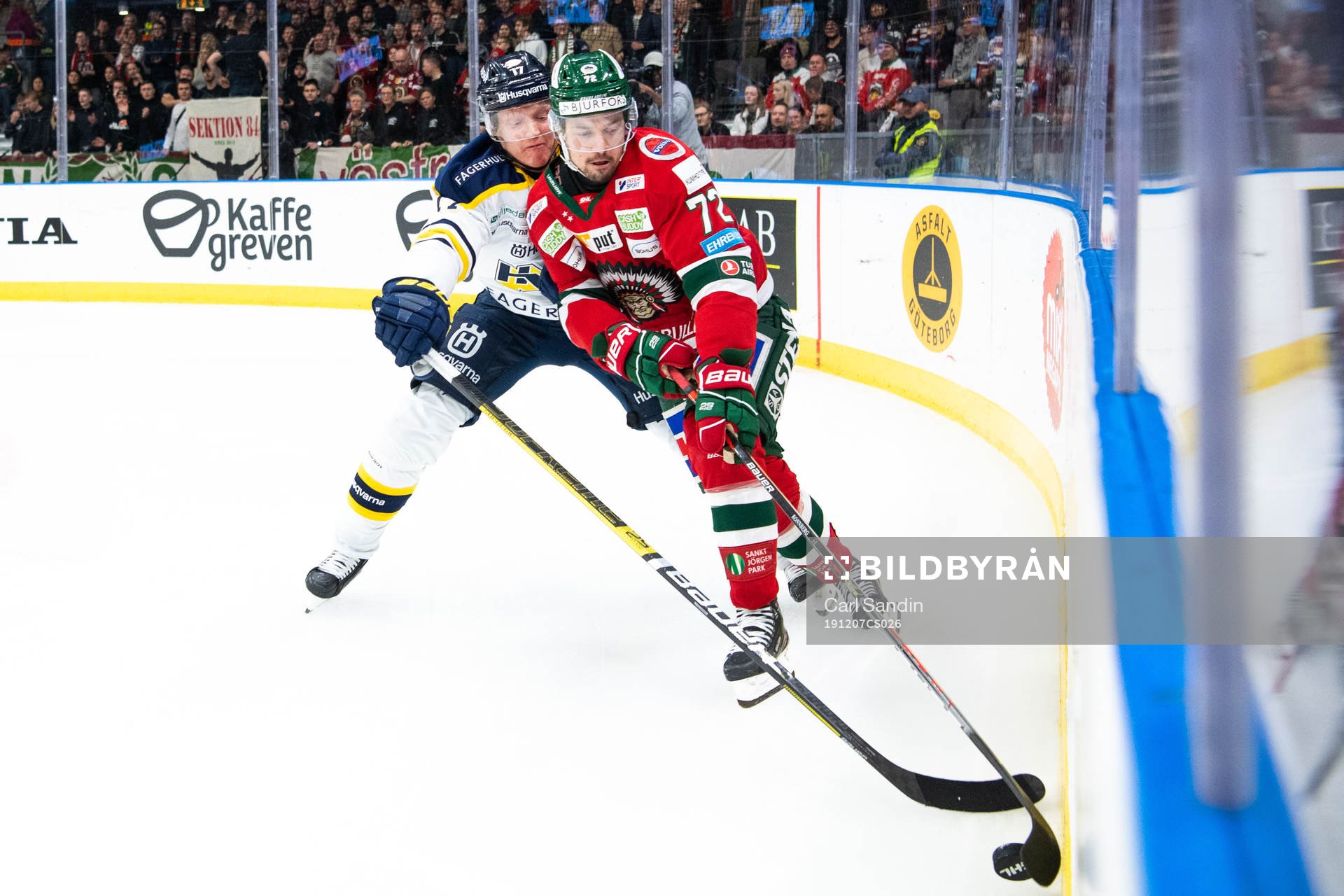 s Emil Johansson och Frölundas Patrik Carlsson
