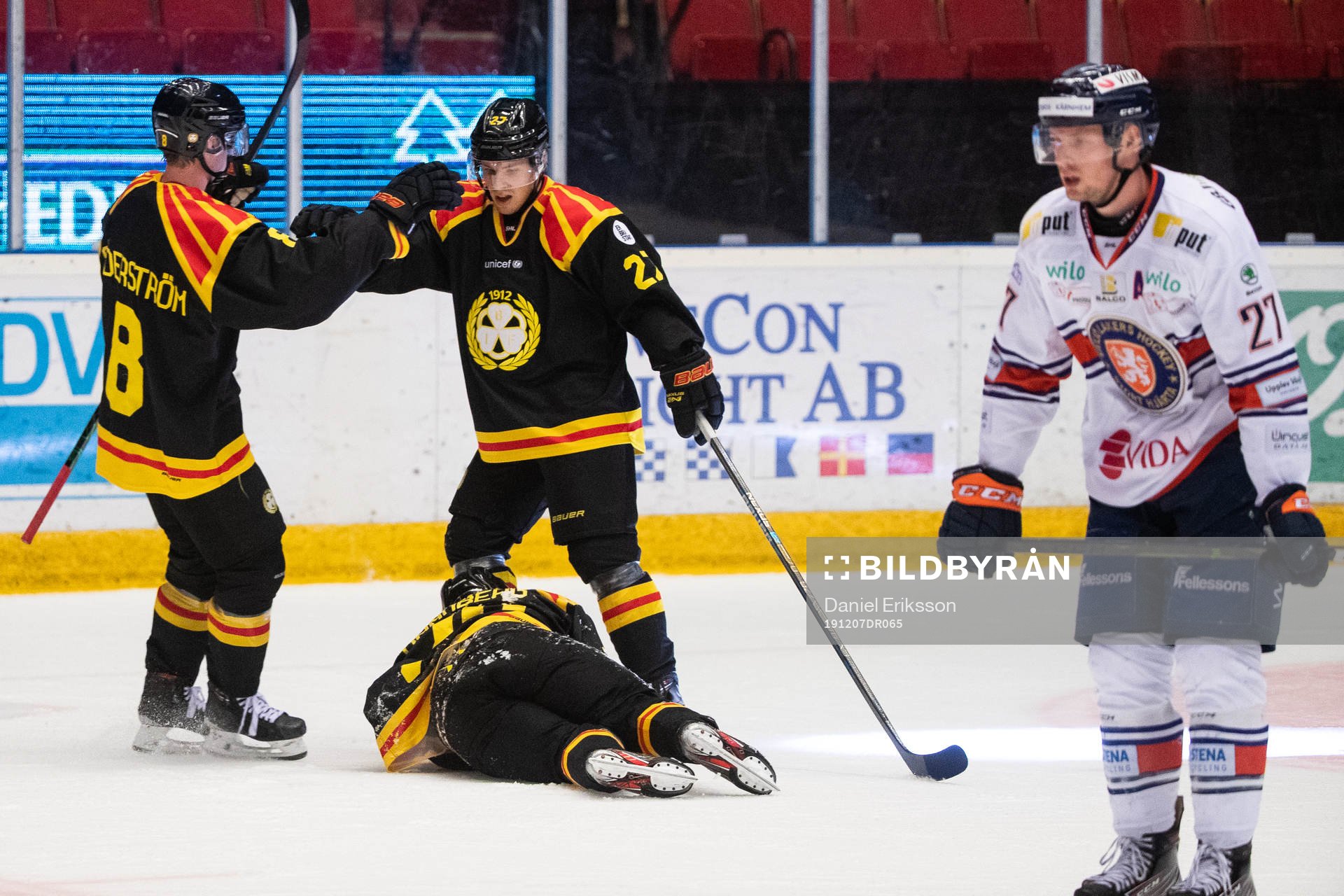 Brynäs Emil Forslund jublar